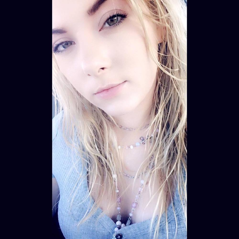 Meet your Posher, Desirée